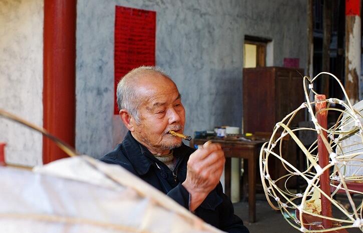 古法制作，竹骨北京花灯的步骤方法