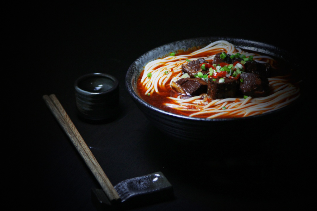 名校姐妹花辞职创业卖女士内衣，怎么就这么难？！