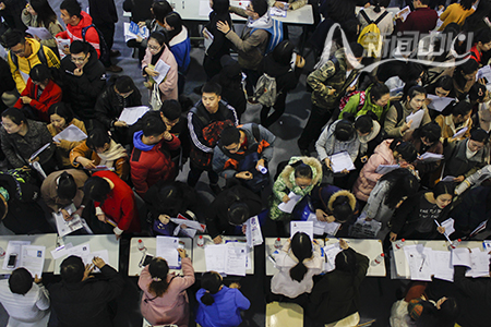 招聘会显示：新一代师范生就业出路多