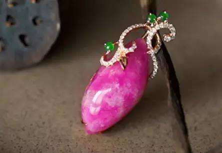 一分钟认识舒俱来石，在南非就是中国的翡翠