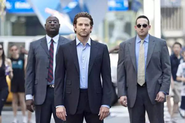 律师行业，西装应该怎么穿？