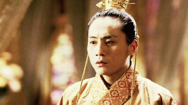 离开谢娜之后的刘烨是痛苦的,他在《满城尽带黄金甲》中出演的阴柔大