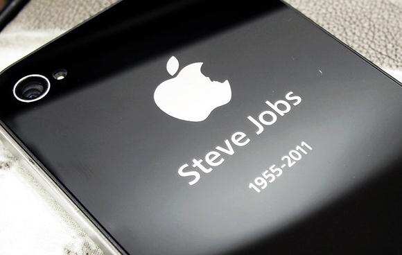 乔帮主信仰加持！这台iPhone 4s竟然值100万？