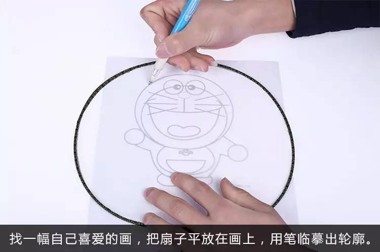 幼儿园亲子手工之创意扇子画，随心所欲地画出一个小小艺术家！