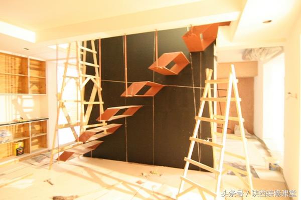 1房2厅素装艳抹loft，附90平米全明半地下室