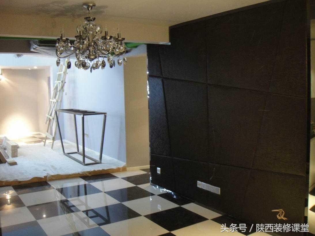 1房2厅素装艳抹loft，附90平米全明半地下室