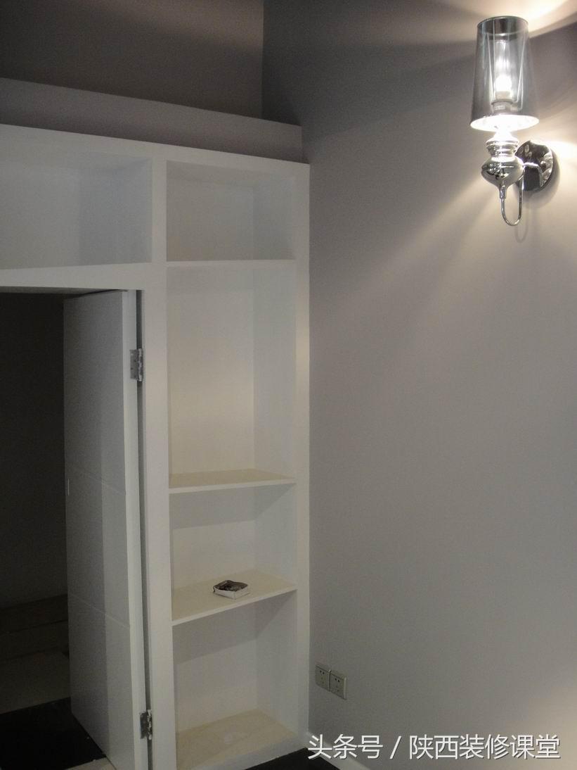 1房2厅素装艳抹loft，附90平米全明半地下室