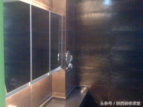 1房2厅素装艳抹loft，附90平米全明半地下室