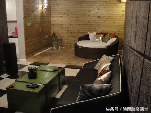 1房2厅素装艳抹loft，附90平米全明半地下室