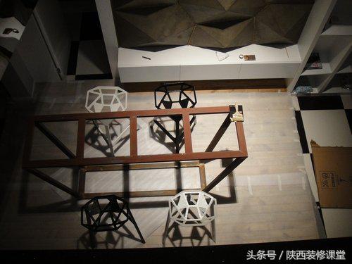 1房2厅素装艳抹loft，附90平米全明半地下室