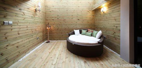 1房2厅素装艳抹loft，附90平米全明半地下室
