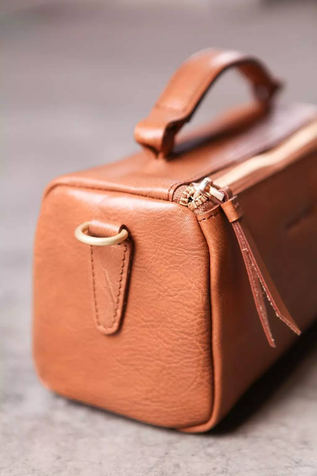 食草堂男包半坡包好还是食草堂包好