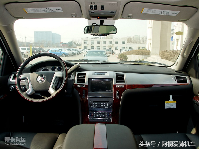 凯迪拉克汽车报价大全一览表，车型大全，空间内饰