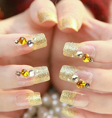 光疗美甲怎么卸掉？分两种情况帮你解决