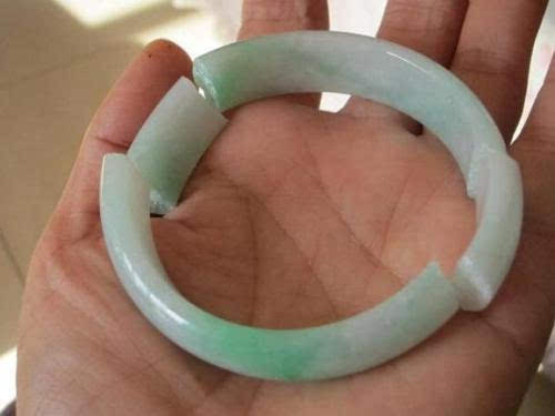翡翠玉镯碎了代表什么意思?有什么寓意和征兆(玉镯断了) 第1张