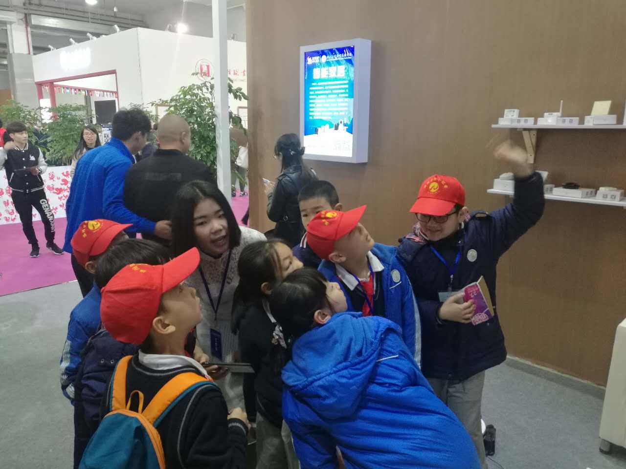 智慧安防·创意生活——2017温州文博会安防学院展馆备受关注