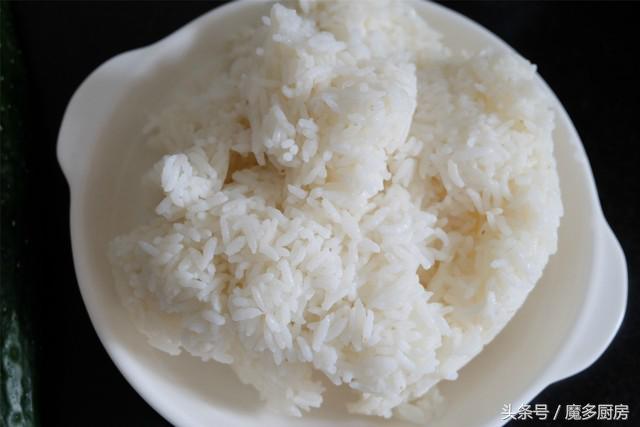 菠蘿飯的做法,菠蘿飯的做法家常