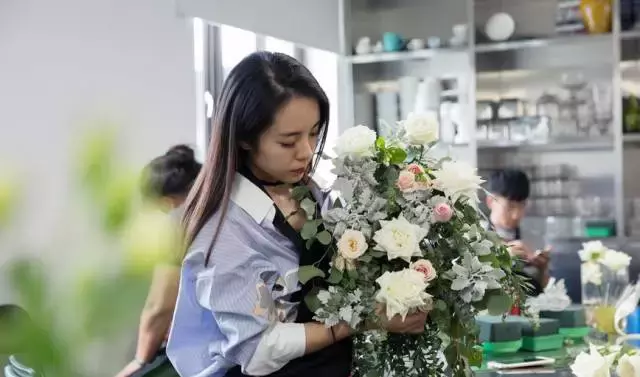 开家花店到底要多少钱?