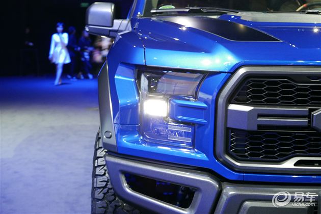 全新福特F-150猛禽上市 售价49.98-54.88万元 超性能越野皮卡
