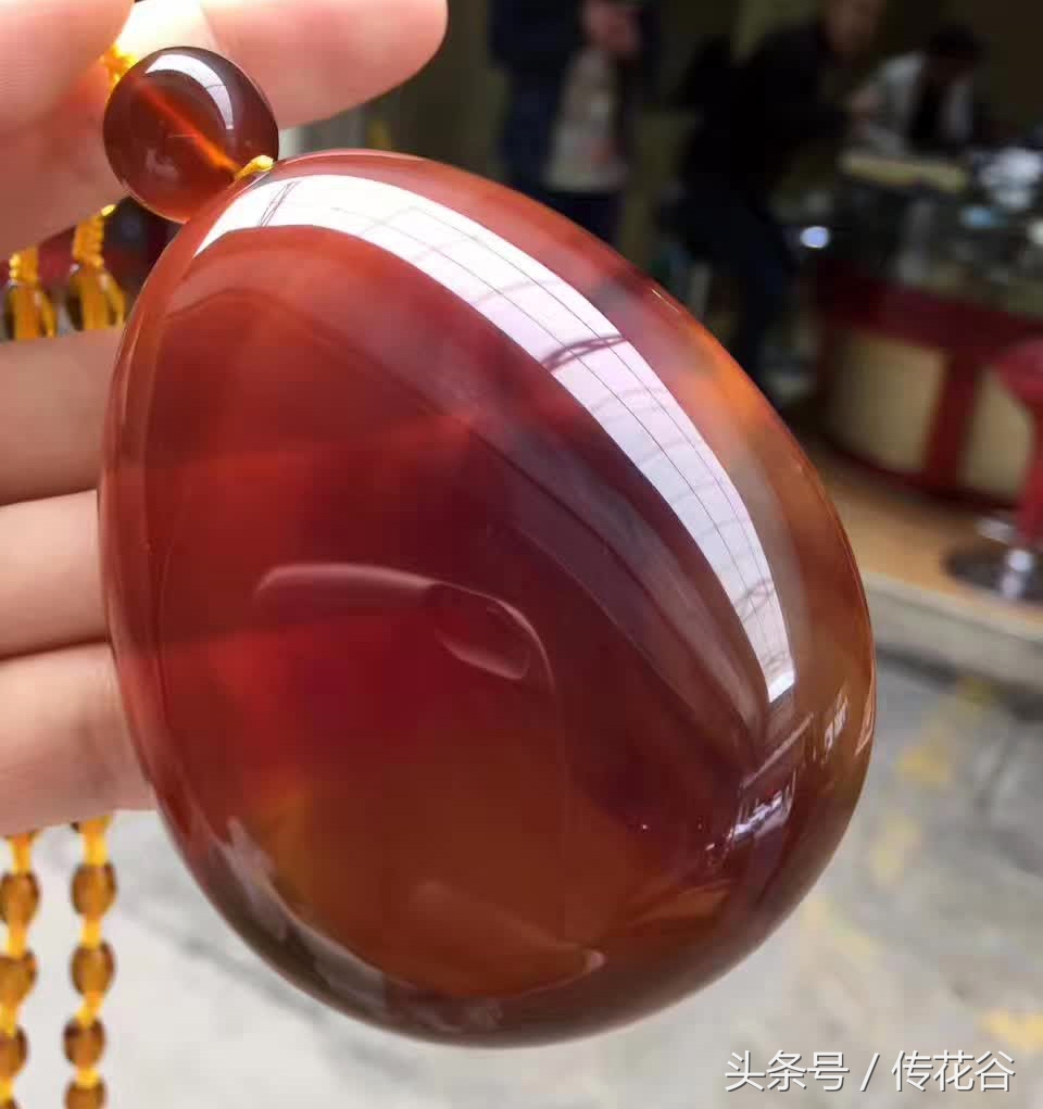 缅甸金棕珀多少钱一克琥珀