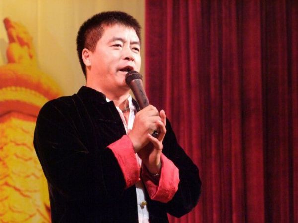 魏三小品拔牙(《笑声传奇》魏三演技震撼全场)