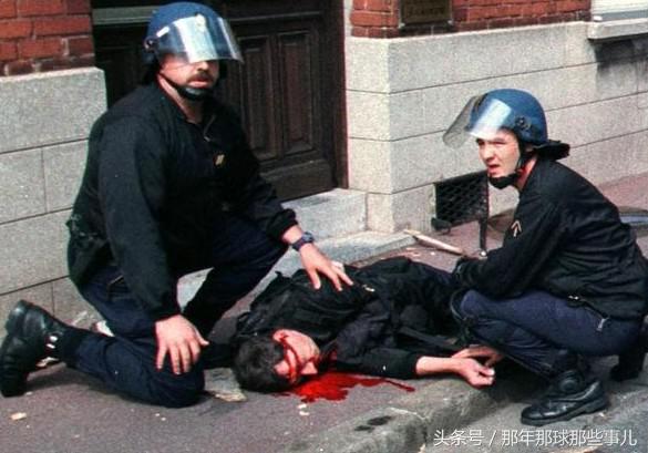 98年世界杯法国警察尼维尔(1998鏖战法兰西/40 尼维尔惨案警世 季军战双星闪耀)