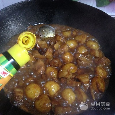 土豆燉肉,土豆燉肉的最簡單做法