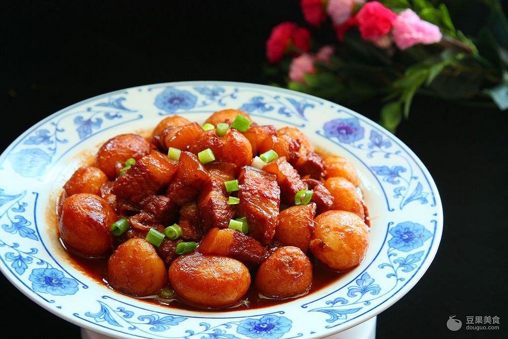 土豆燉肉,土豆燉肉的最簡單做法