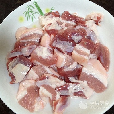 土豆燉肉,土豆燉肉的最簡單做法