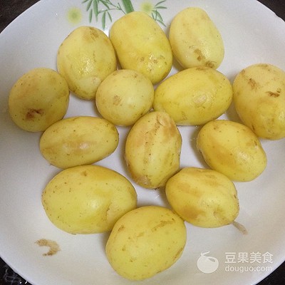 土豆燉肉,土豆燉肉的最簡單做法