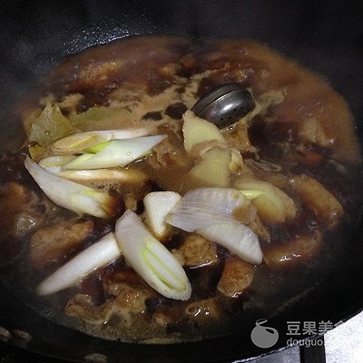 土豆燉肉,土豆燉肉的最簡單做法