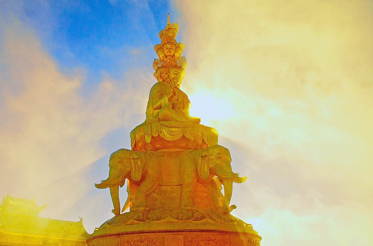 数一数国内最庄严宏伟的法相(佛像)