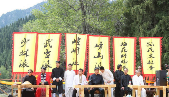 天山武林大会(四年前的“天山武林大会”：掌门人出场费1万，谢绝切磋)