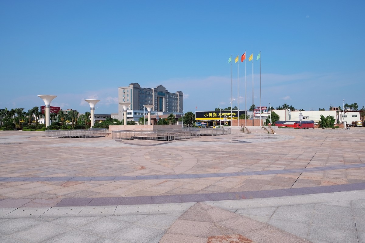 21个乡镇场旅游:德安里丨百二坵田丨南方梅园丨盘龙湾丨普宁广场名片