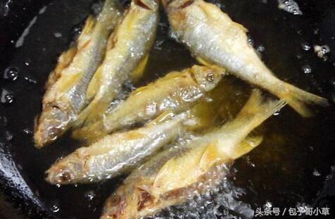 煎鱼炸鱼不破皮的5种方法，绝对实用！万能的方法不能错过！