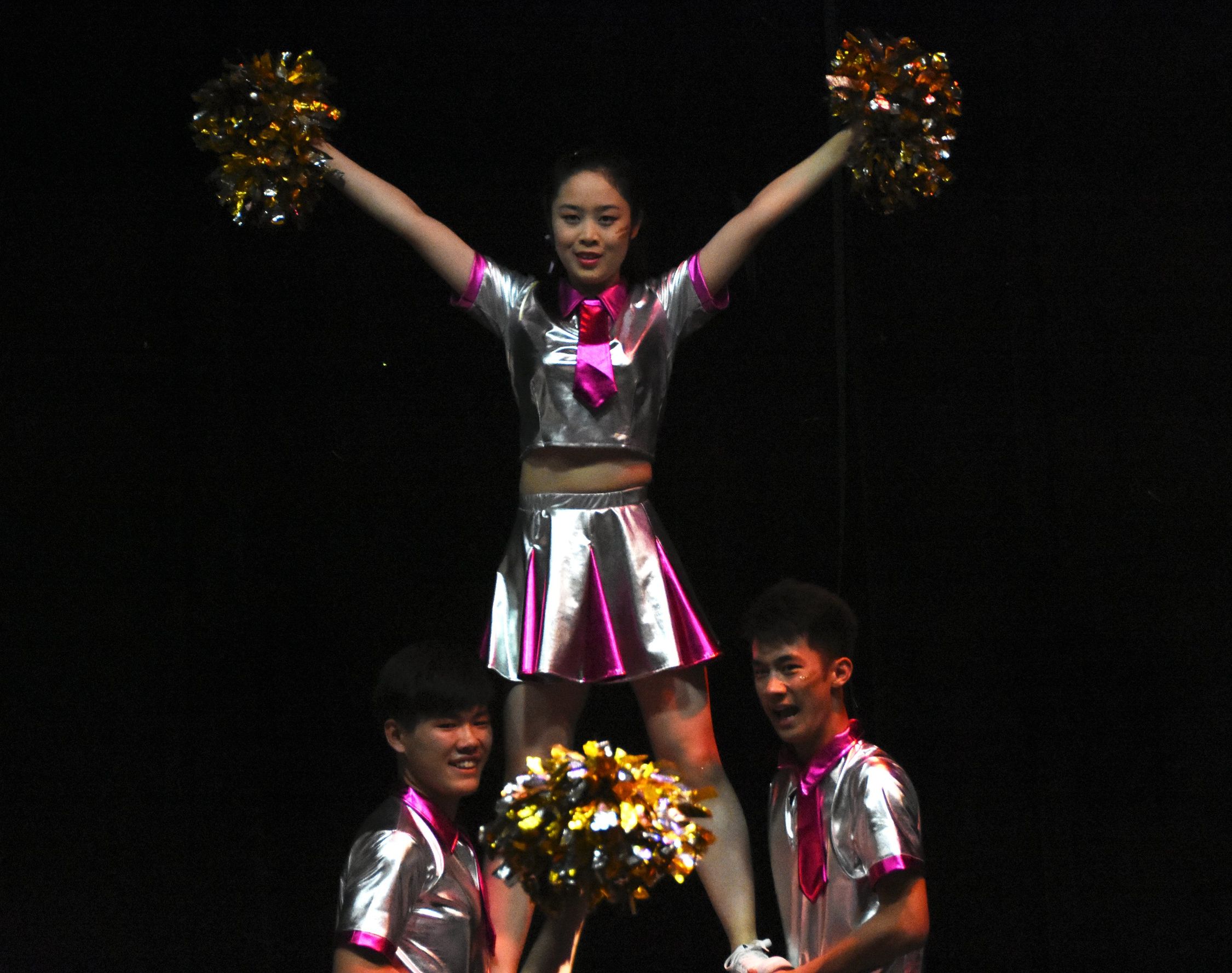 前方高能多图｜高颜值啦啦操火热来袭！