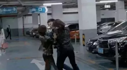 安迪未婚先孕、曲筱绡破产、关关黑化···欢乐颂2剧透,扎心了