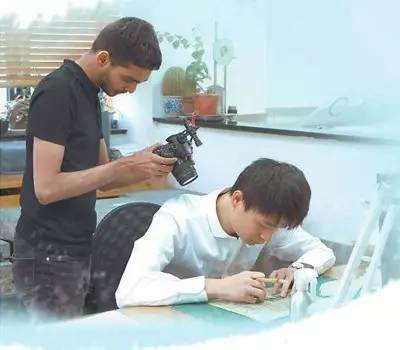 押中高考作文，人民日报整版报道，“看中国”与中国一样魅力非凡