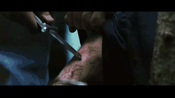 热恋情侣来湖边甜蜜野营，偶遇丧心病狂熊孩子惨遭虐杀！