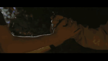 热恋情侣来湖边甜蜜野营，偶遇丧心病狂熊孩子惨遭虐杀！