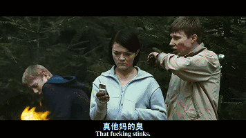 热恋情侣来湖边甜蜜野营，偶遇丧心病狂熊孩子惨遭虐杀！