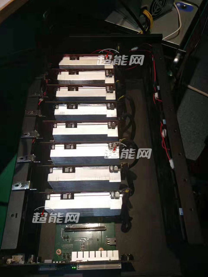 8路GTX 1060显卡矿机真来了：配赛扬CPU、没输出接口