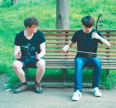 押中高考作文，人民日报整版报道，“看中国”与中国一样魅力非凡