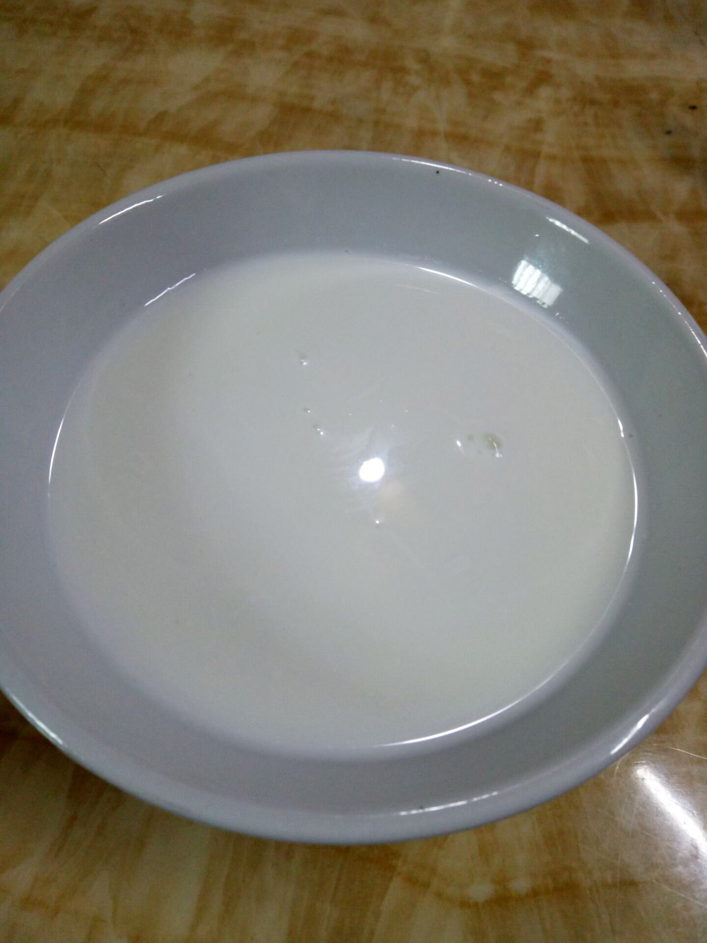 鲜牛奶有絮状物还能喝吗-生活知识库-动动脑