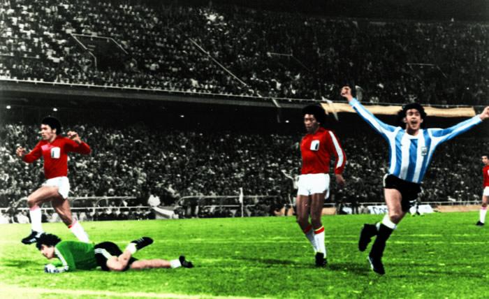 1982年世界杯德国奥地利挤掉谁(中国男足曾经因默契球错失世界杯，这里是足坛四大著名的默契球！)