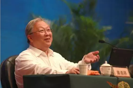 两院院士路甬祥著书《论创新设计》正式出版！这是浙大收到的含金量超高的一份生日礼物！