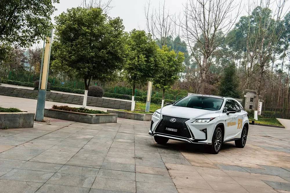 不后悔的选择 试驾2016款雷克萨斯RX 200t F-Sport
