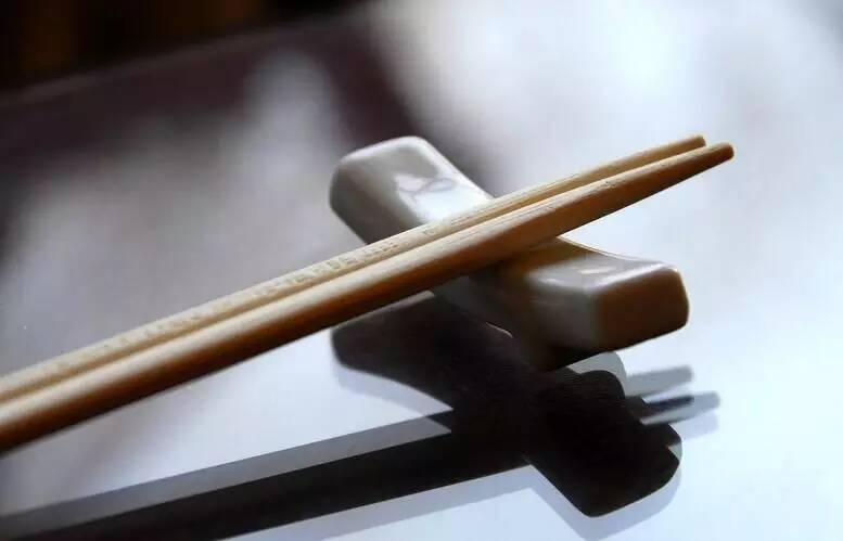 筷子尺寸标准尺寸是多少，中国筷子尺寸的规格和标准