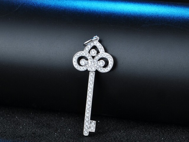 蒂芙尼笑脸和钥匙