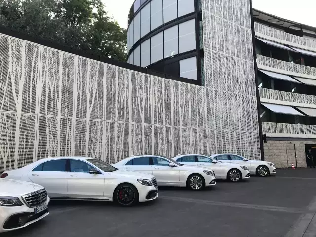 奔驰全新AMG S 63全球首试——3.5s破百，实力变态的强大